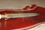 Damaszenerstahl an einem Dolch