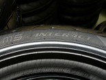 "Interact" heißt "variable Spannung in der Karkasse".
