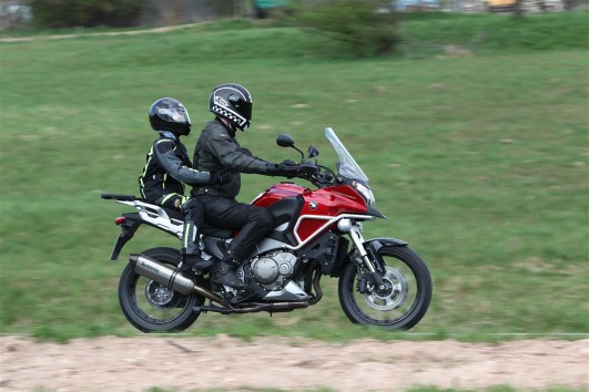 Für Leute, denen Mode wichtig ist, ist der Croissantourer das beste Honda-Reisemotorrad im Bereich über 250 kg.